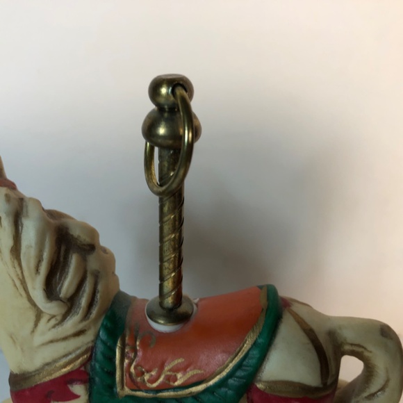 Vintage 6” Porcelain carousel horse with brass base - Picture 5 of 10